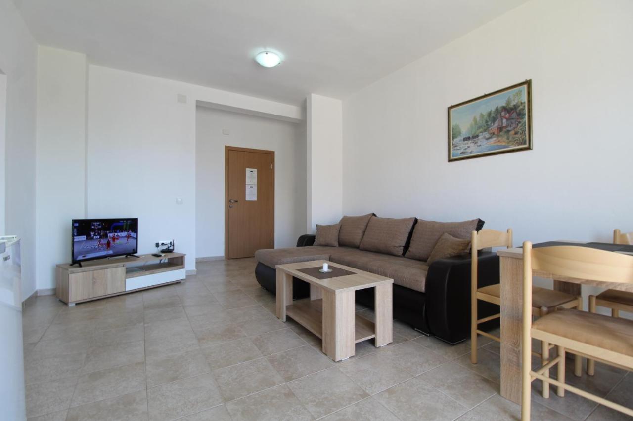 Apartments Cejovic Bar Luaran gambar